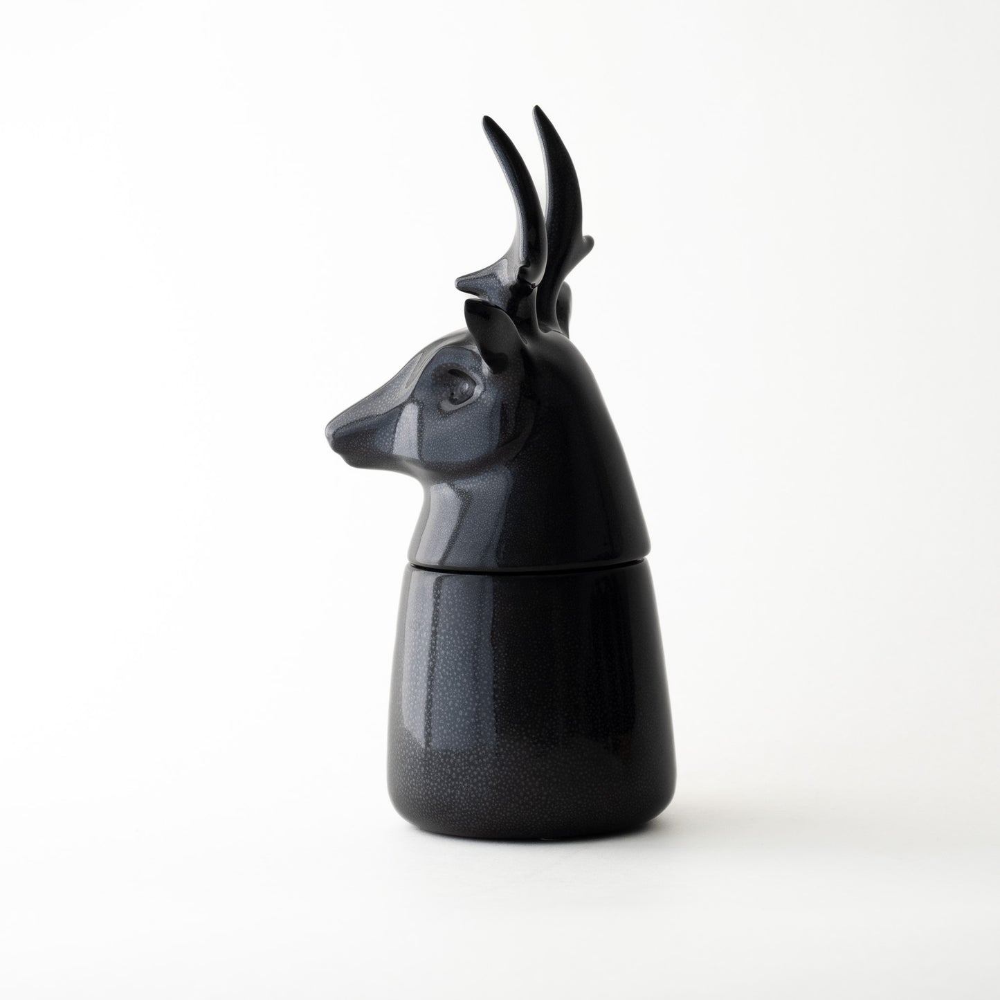Ikimetsä - Deer with large antlers (Black)