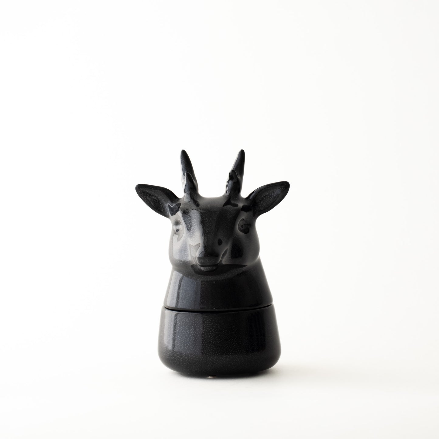 Ikimetsä - Deer with small antlers (Black)
