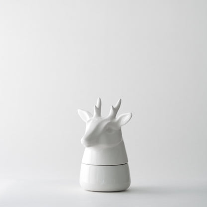 Ikimetsä - Deer with small antlers (White)