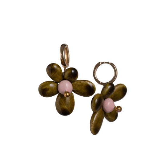 Kin-Kukkakoru Ceramic Flower Earrings (Olive)
