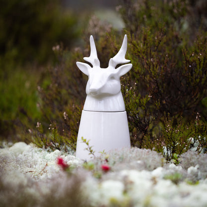 Ikimetsä - Deer with large antlers (White)